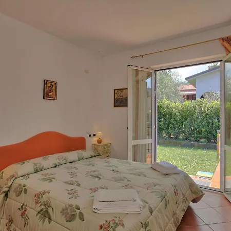 Modern In With Private Terrace بيت للعطل *